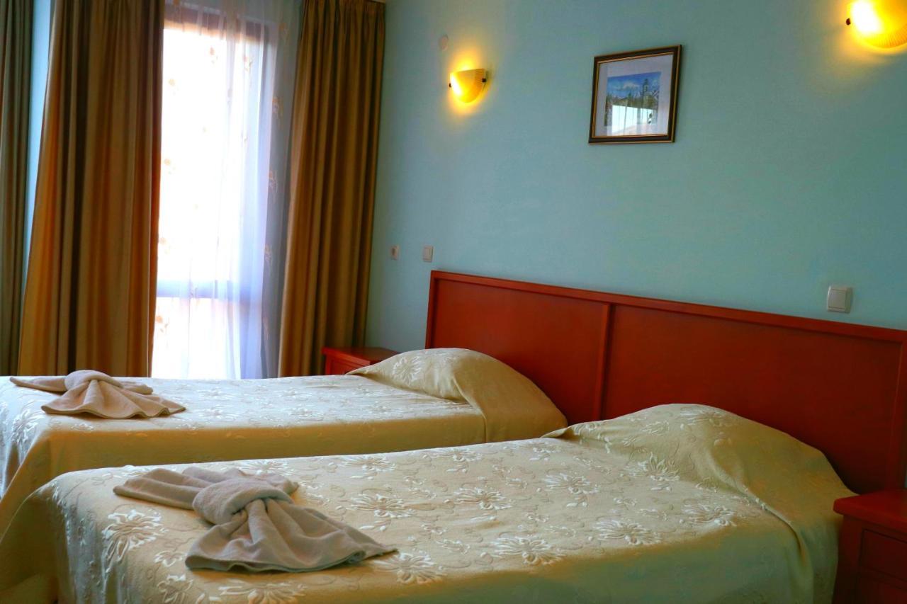 Family Hotel Nadine Банско Экстерьер фото
