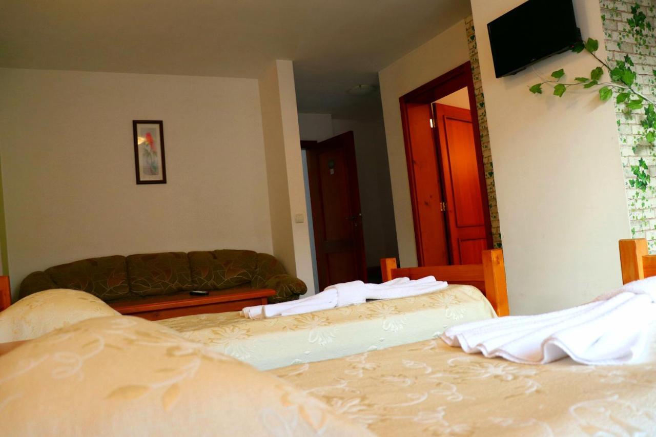 Family Hotel Nadine Банско Экстерьер фото