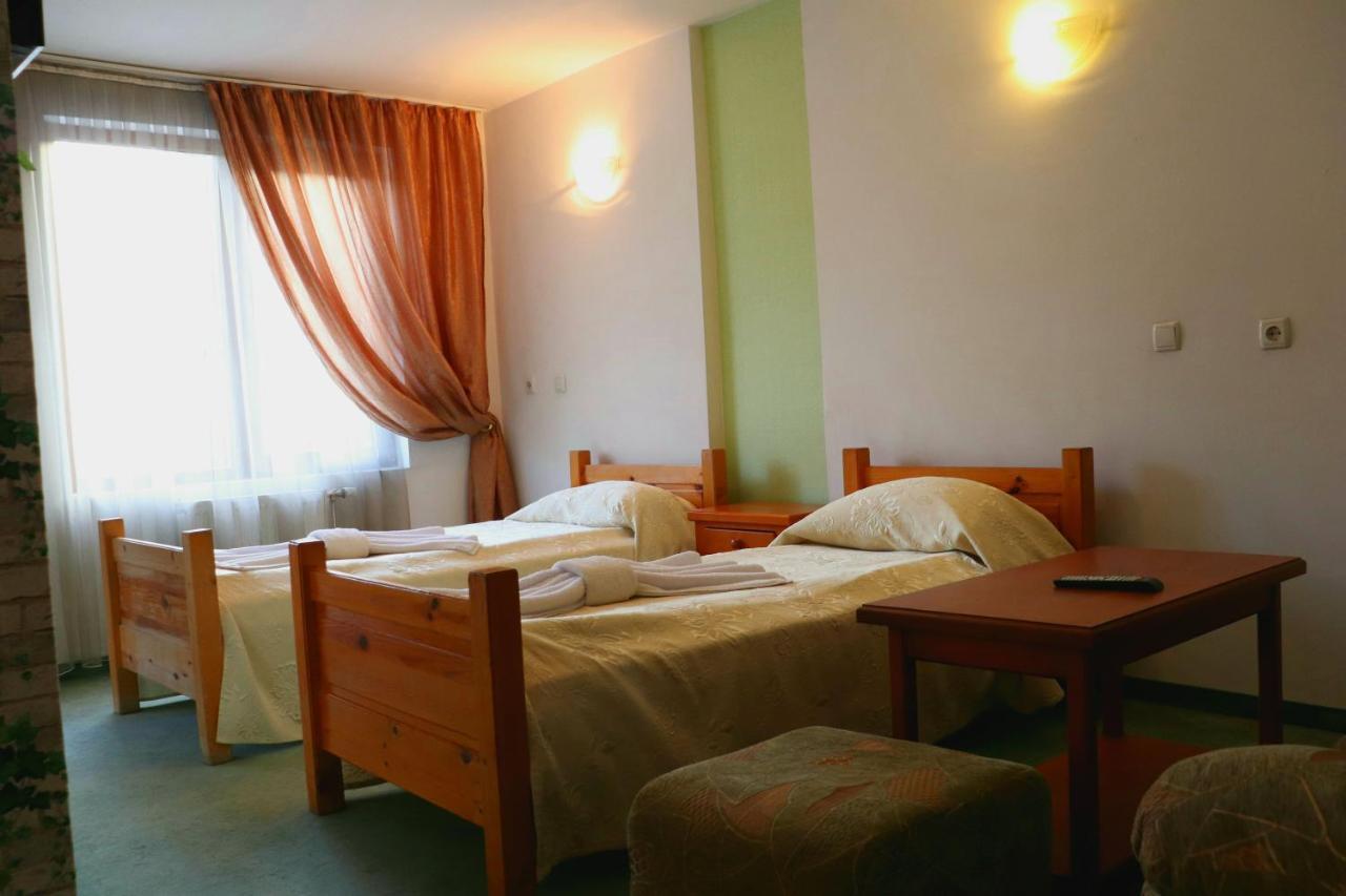 Family Hotel Nadine Банско Экстерьер фото