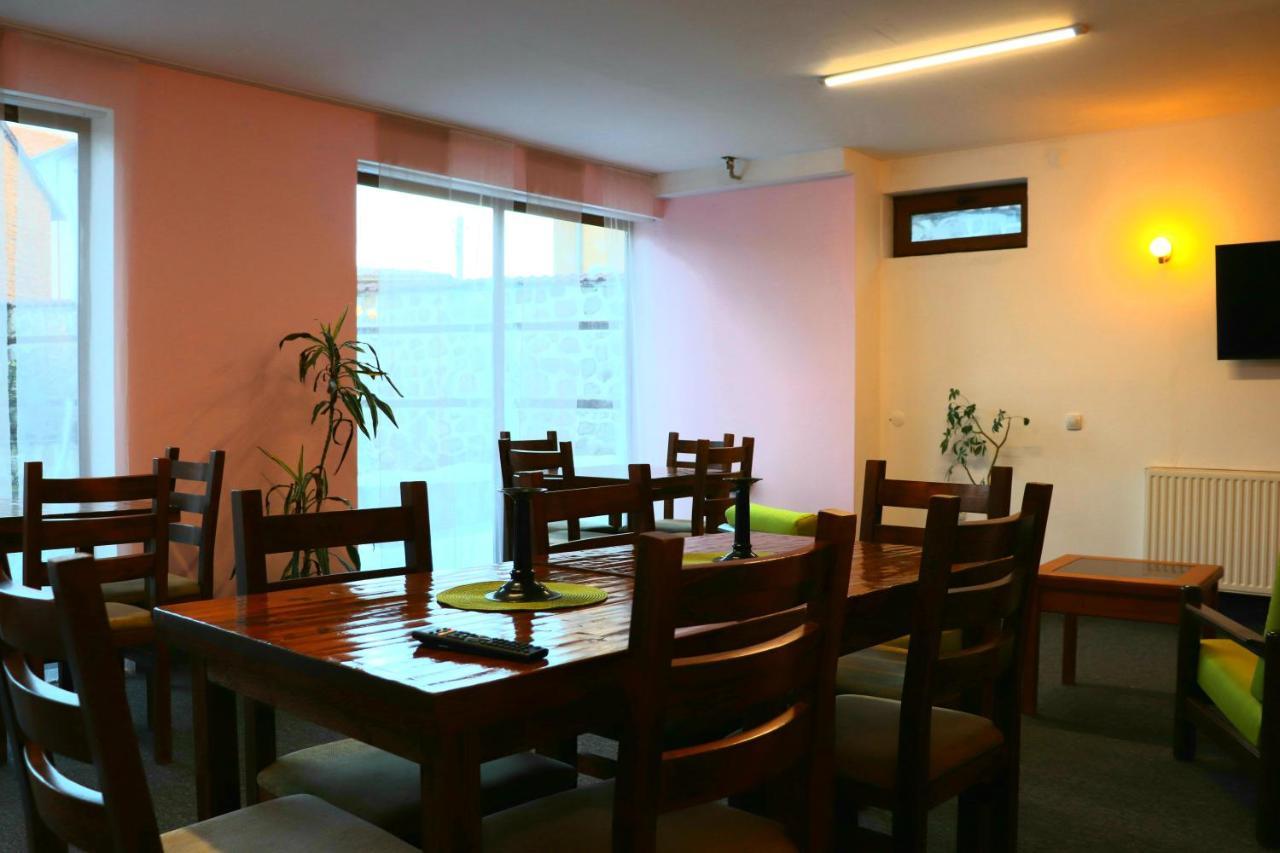 Family Hotel Nadine Банско Экстерьер фото
